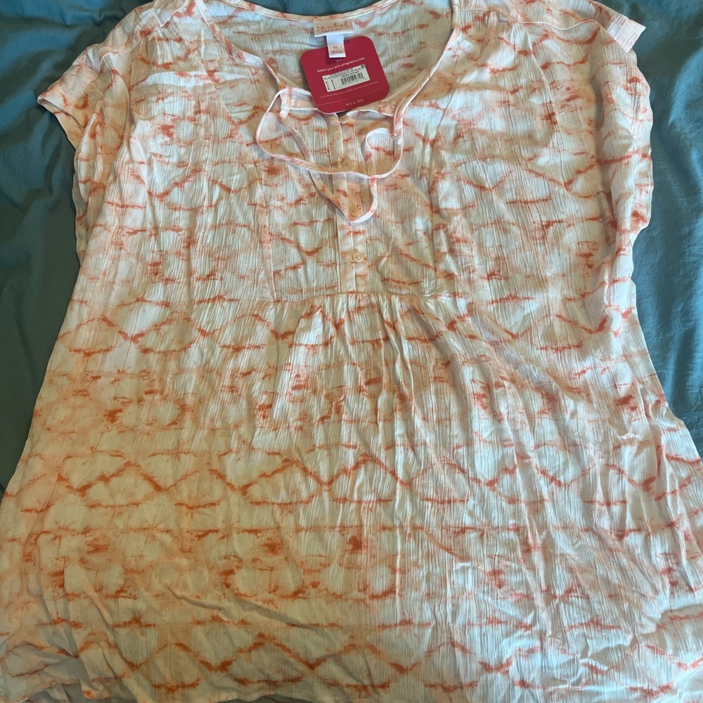 Maternity Top. Size XL.